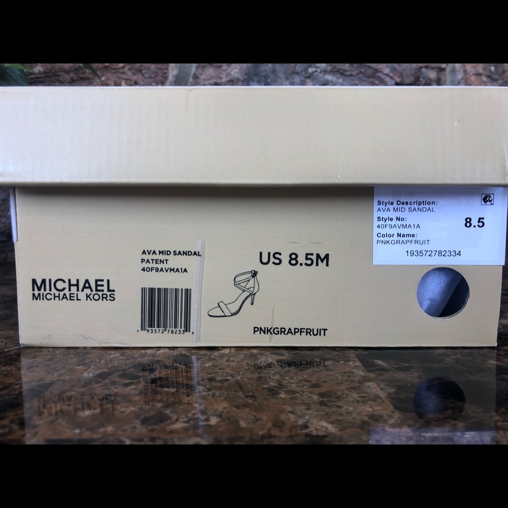 New Michael Michael Kors sandal - Picture 9 of 9